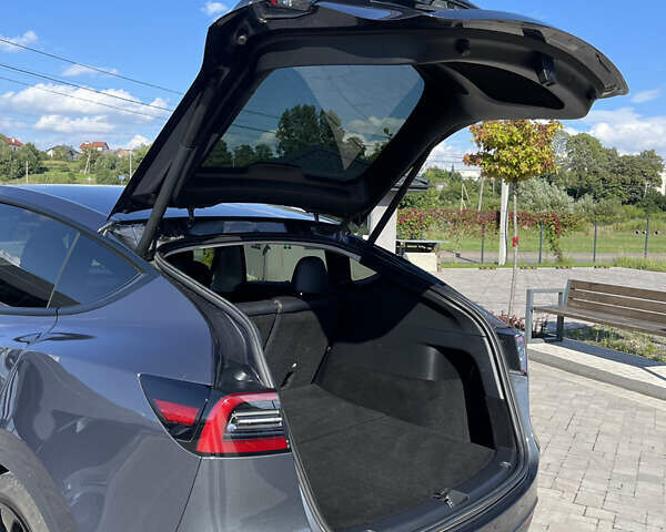 Серый Тесла Model Y, объемом двигателя 0 л и пробегом 69 тыс. км за 24100 $, фото 26 на Automoto.ua
