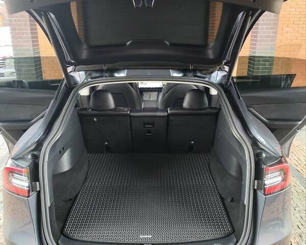 Сірий Тесла Model Y, об'ємом двигуна 0 л та пробігом 87 тис. км за 33000 $, фото 16 на Automoto.ua