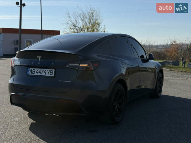 Серый Тесла Model Y, объемом двигателя 0 л и пробегом 44 тыс. км за 26000 $, фото 3 на Automoto.ua