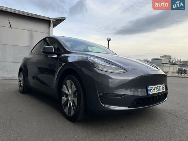 Серый Тесла Model Y, объемом двигателя 0 л и пробегом 33 тыс. км за 23999 $, фото 44 на Automoto.ua