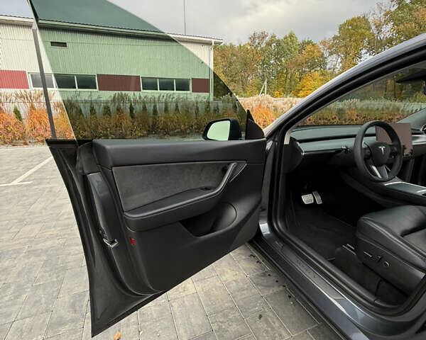 Сірий Тесла Model Y, об'ємом двигуна 0 л та пробігом 110 тис. км за 30000 $, фото 10 на Automoto.ua