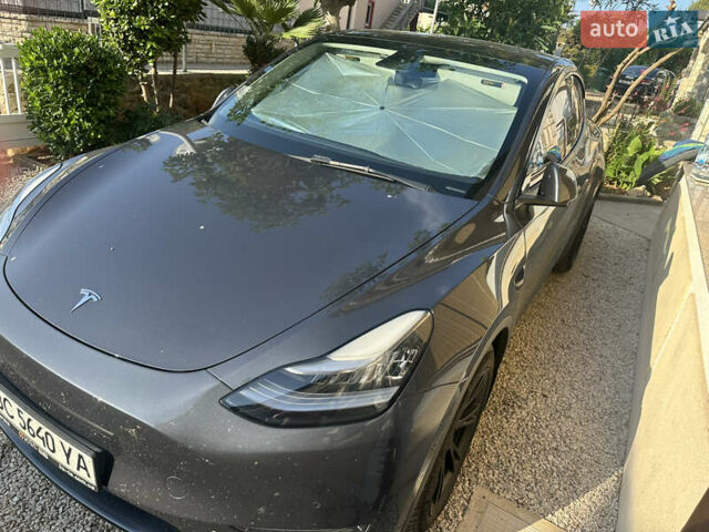 Серый Тесла Model Y, объемом двигателя 0 л и пробегом 49 тыс. км за 30700 $, фото 9 на Automoto.ua