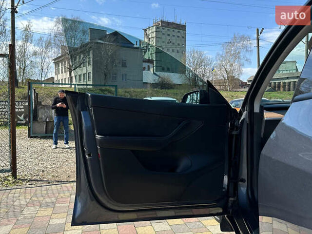 Серый Тесла Model Y, объемом двигателя 0 л и пробегом 68 тыс. км за 25500 $, фото 10 на Automoto.ua
