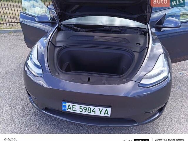 Серый Тесла Model Y, объемом двигателя 0 л и пробегом 80 тыс. км за 25000 $, фото 9 на Automoto.ua