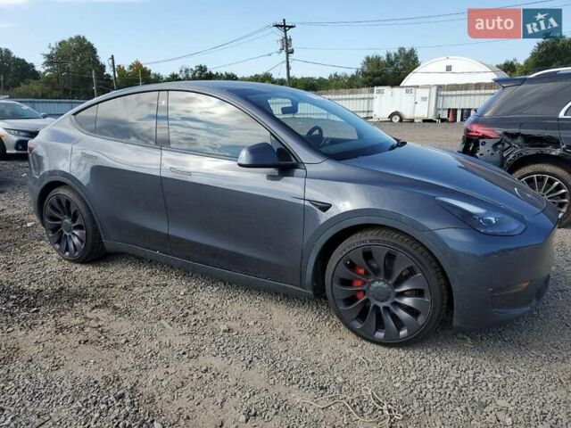 Серый Тесла Model Y, объемом двигателя 0 л и пробегом 85 тыс. км за 8900 $, фото 2 на Automoto.ua