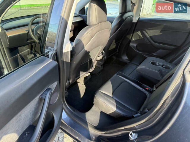 Серый Тесла Model Y, объемом двигателя 0 л и пробегом 51 тыс. км за 24000 $, фото 8 на Automoto.ua