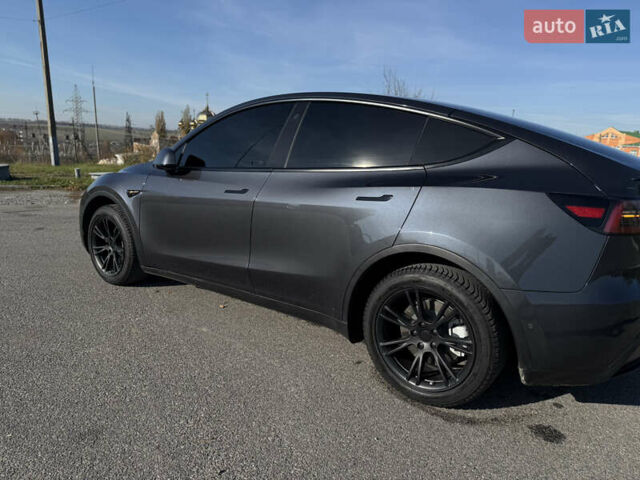 Серый Тесла Model Y, объемом двигателя 0 л и пробегом 44 тыс. км за 26000 $, фото 9 на Automoto.ua