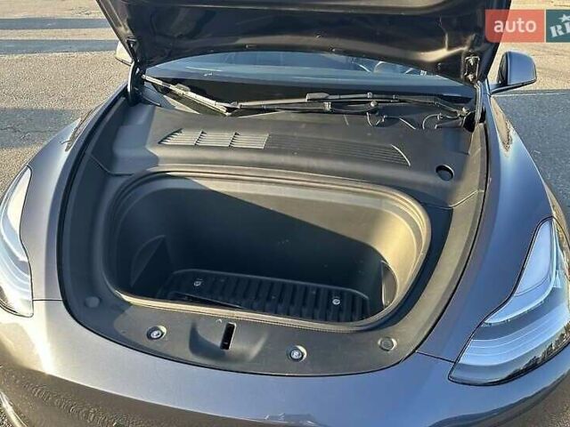 Сірий Тесла Model Y, об'ємом двигуна 0 л та пробігом 69 тис. км за 21900 $, фото 17 на Automoto.ua