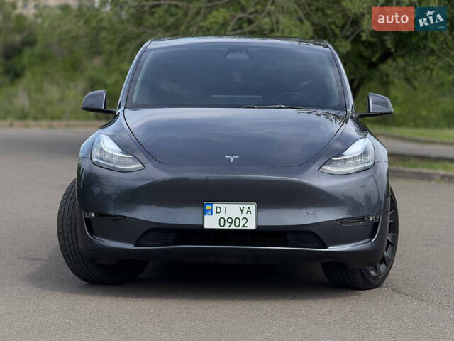 Серый Тесла Model Y, объемом двигателя 0 л и пробегом 91 тыс. км за 26500 $, фото 2 на Automoto.ua