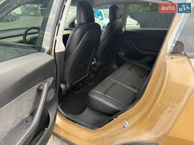 Серый Тесла Model Y, объемом двигателя 0 л и пробегом 102 тыс. км за 18200 $, фото 16 на Automoto.ua