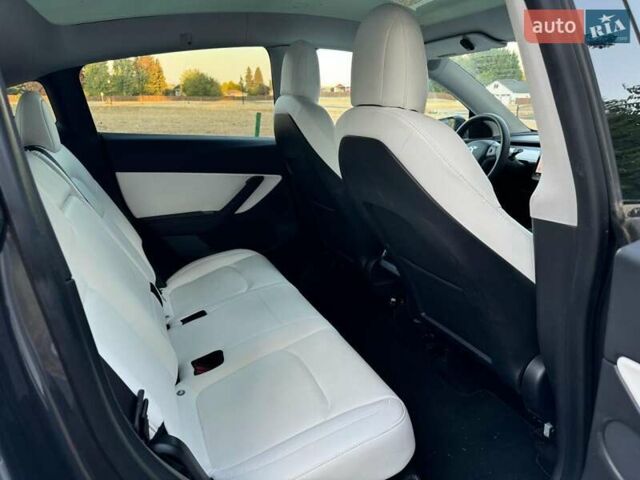 Тесла Model Y 2021 у Чернігові на Automoto.ua Сірий Тесла Model Y, об'ємом двигуна 0 л та пробігом 31 тис. км за 8000 $, фото 5 на Automoto.ua