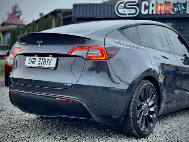 Серый Тесла Model Y, объемом двигателя 0 л и пробегом 107 тыс. км за 23999 $, фото 21 на Automoto.ua