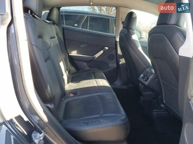 Серый Тесла Model Y, объемом двигателя 0 л и пробегом 173 тыс. км за 9100 $, фото 9 на Automoto.ua