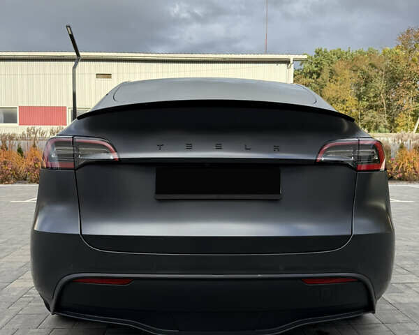Сірий Тесла Model Y, об'ємом двигуна 0 л та пробігом 110 тис. км за 30000 $, фото 3 на Automoto.ua