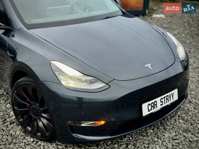 Серый Тесла Model Y, объемом двигателя 0 л и пробегом 107 тыс. км за 23999 $, фото 10 на Automoto.ua