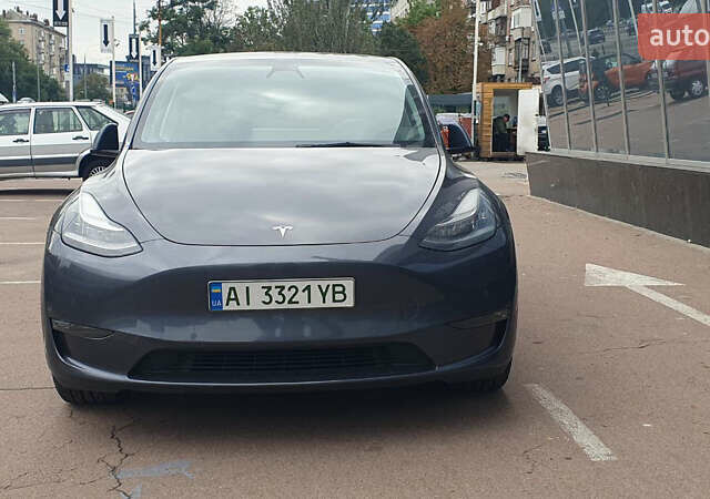 Тесла Model Y 2021 в Киеве на Automoto.ua Серый Тесла Model Y, объемом двигателя 0 л и пробегом 84 тыс. км за 27900 $, фото 3 на Automoto.ua
