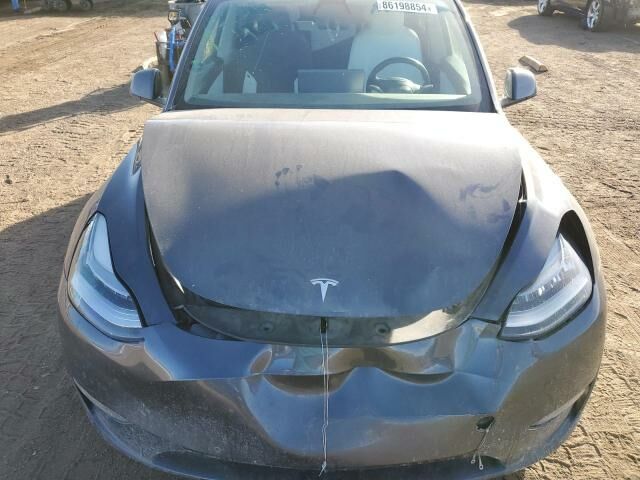 Серый Тесла Model Y, объемом двигателя 0 л и пробегом 0 тыс. км за 16900 $, фото 8 на Automoto.ua