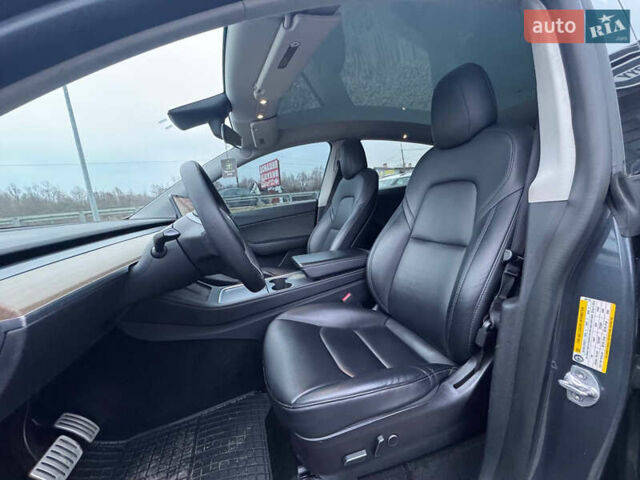 Серый Тесла Model Y, объемом двигателя 0 л и пробегом 107 тыс. км за 23999 $, фото 50 на Automoto.ua