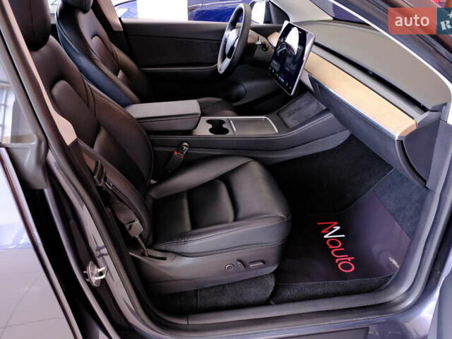 Серый Тесла Model Y, объемом двигателя 0 л и пробегом 125 тыс. км за 22500 $, фото 46 на Automoto.ua