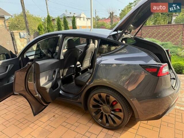 Серый Тесла Model Y, объемом двигателя 0 л и пробегом 100 тыс. км за 25500 $, фото 16 на Automoto.ua