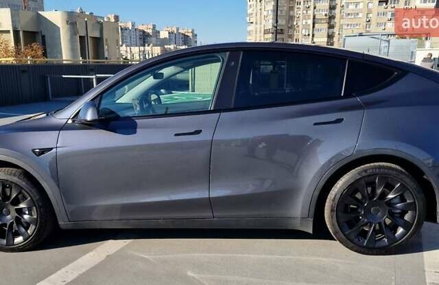 Сірий Тесла Model Y, об'ємом двигуна 0 л та пробігом 80 тис. км за 27700 $, фото 1 на Automoto.ua