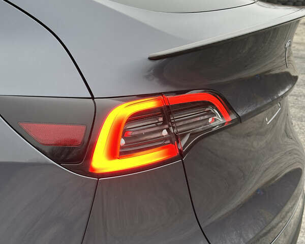 Сірий Тесла Model Y, об'ємом двигуна 0 л та пробігом 91 тис. км за 23400 $, фото 43 на Automoto.ua