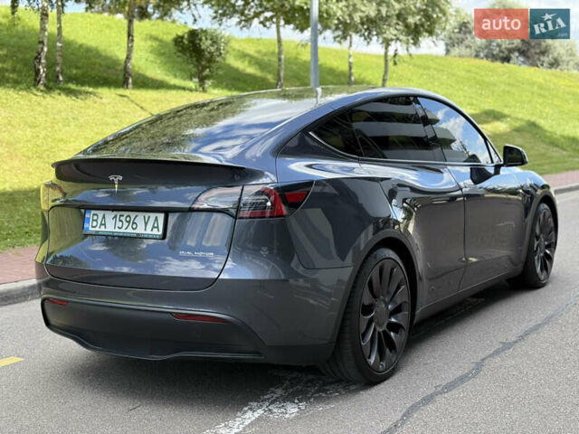Серый Тесла Model Y, объемом двигателя 0 л и пробегом 42 тыс. км за 29900 $, фото 6 на Automoto.ua