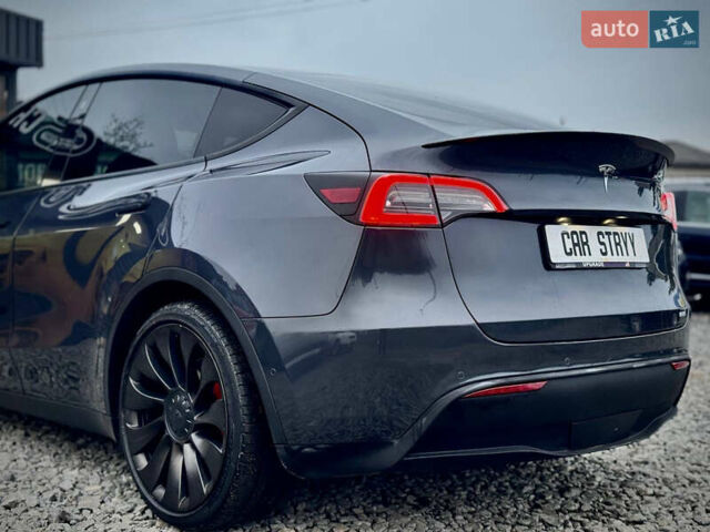 Серый Тесла Model Y, объемом двигателя 0 л и пробегом 107 тыс. км за 23999 $, фото 26 на Automoto.ua