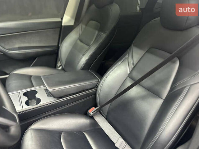 Серый Тесла Model Y, объемом двигателя 0 л и пробегом 20 тыс. км за 27500 $, фото 8 на Automoto.ua