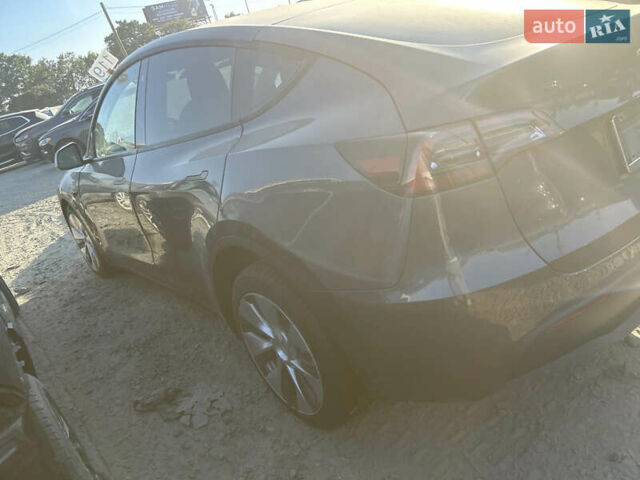Серый Тесла Model Y, объемом двигателя 0 л и пробегом 81 тыс. км за 17500 $, фото 20 на Automoto.ua