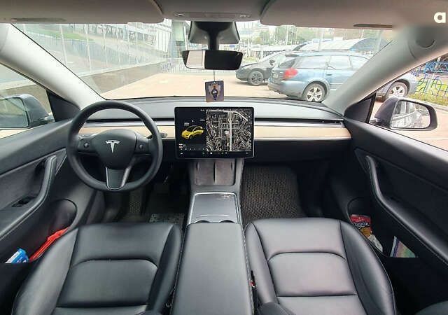 Сірий Тесла Model Y, об'ємом двигуна 0 л та пробігом 84 тис. км за 27900 $, фото 17 на Automoto.ua