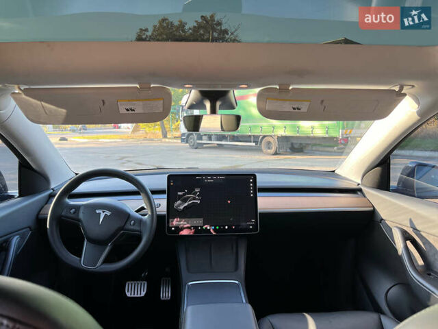Серый Тесла Model Y, объемом двигателя 0 л и пробегом 32 тыс. км за 29500 $, фото 16 на Automoto.ua