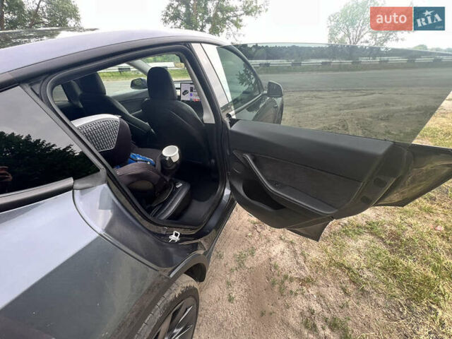 Серый Тесла Model Y, объемом двигателя 0 л и пробегом 61 тыс. км за 29000 $, фото 18 на Automoto.ua