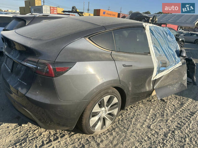 Серый Тесла Model Y, объемом двигателя 0 л и пробегом 81 тыс. км за 17500 $, фото 18 на Automoto.ua