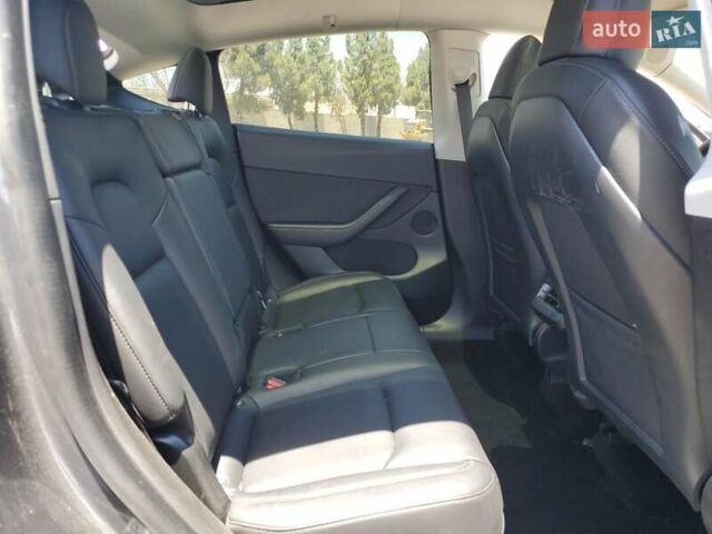 Сірий Тесла Model Y, об'ємом двигуна 0 л та пробігом 99 тис. км за 18900 $, фото 1 на Automoto.ua