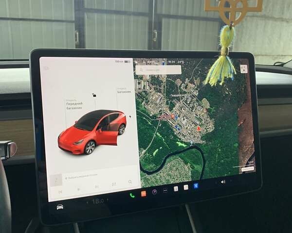 Серый Тесла Model Y, объемом двигателя 0 л и пробегом 90 тыс. км за 22000 $, фото 2 на Automoto.ua