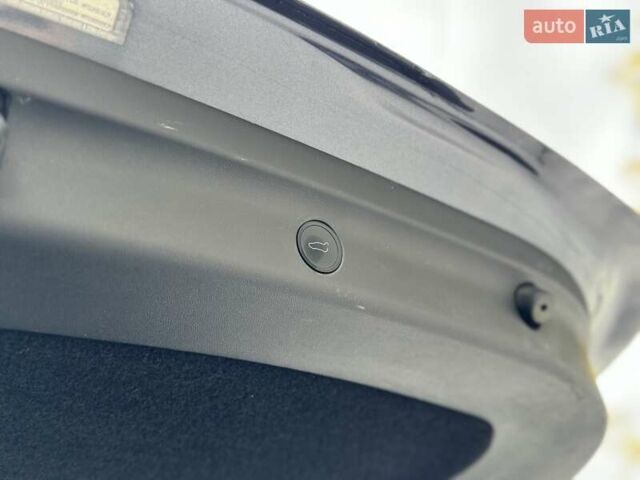 Серый Тесла Model Y, объемом двигателя 0 л и пробегом 211 тыс. км за 18950 $, фото 40 на Automoto.ua