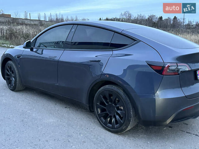 Серый Тесла Model Y, объемом двигателя 0 л и пробегом 110 тыс. км за 23700 $, фото 6 на Automoto.ua