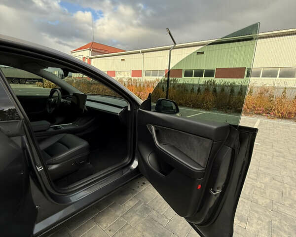Сірий Тесла Model Y, об'ємом двигуна 0 л та пробігом 110 тис. км за 30000 $, фото 7 на Automoto.ua