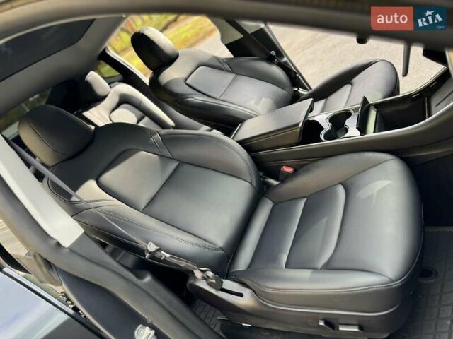 Серый Тесла Model Y, объемом двигателя 0 л и пробегом 211 тыс. км за 18950 $, фото 52 на Automoto.ua