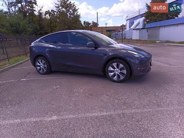 Серый Тесла Model Y, объемом двигателя 0 л и пробегом 80 тыс. км за 25000 $, фото 3 на Automoto.ua