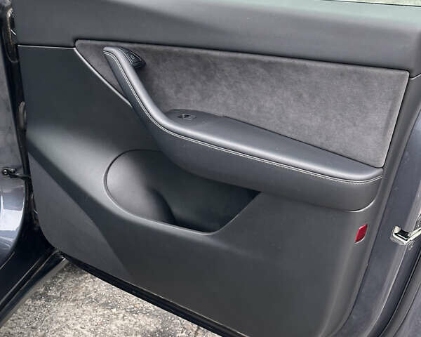 Сірий Тесла Model Y, об'ємом двигуна 0 л та пробігом 91 тис. км за 23400 $, фото 56 на Automoto.ua