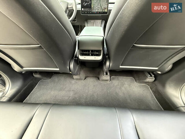 Сірий Тесла Model Y, об'ємом двигуна 0 л та пробігом 110 тис. км за 30000 $, фото 20 на Automoto.ua