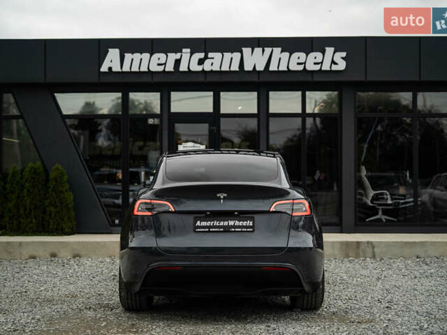 Серый Тесла Model Y, объемом двигателя 0 л и пробегом 122 тыс. км за 25400 $, фото 5 на Automoto.ua
