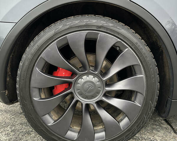 Сірий Тесла Model Y, об'ємом двигуна 0 л та пробігом 91 тис. км за 23400 $, фото 45 на Automoto.ua