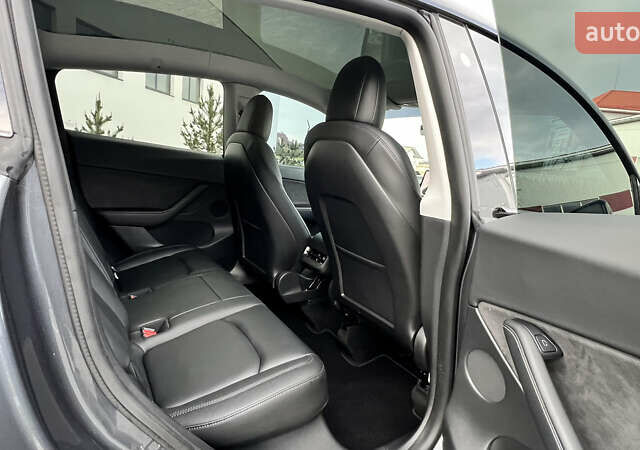 Серый Тесла Model Y, объемом двигателя 0 л и пробегом 110 тыс. км за 24800 $, фото 43 на Automoto.ua