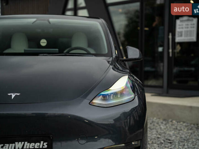 Серый Тесла Model Y, объемом двигателя 0 л и пробегом 122 тыс. км за 25400 $, фото 11 на Automoto.ua