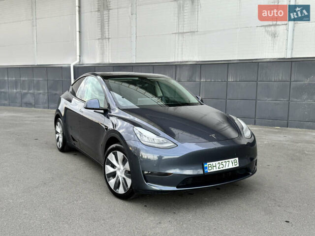 Серый Тесла Model Y, объемом двигателя 0 л и пробегом 33 тыс. км за 23999 $, фото 71 на Automoto.ua