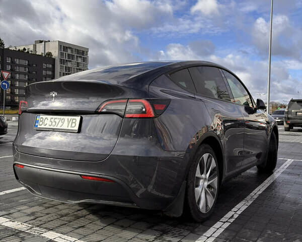 Тесла Model Y 2021 в Львове на Automoto.ua Серый Тесла Model Y, объемом двигателя 0 л и пробегом 135 тыс. км за 19300 $, фото 3 на Automoto.ua