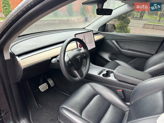 Сірий Тесла Model Y, об'ємом двигуна 0 л та пробігом 97 тис. км за 23900 $, фото 20 на Automoto.ua